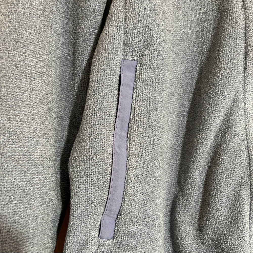 Patagonia Synchilla Women’s Fleece Jacket Full Zip Gray w/ Lavender Accents SZ M - Picture 5 of 8
